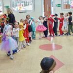 Zabawy karnawałowe dzieci