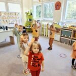 Zabawy w grupie z okazji Dnia marchewki